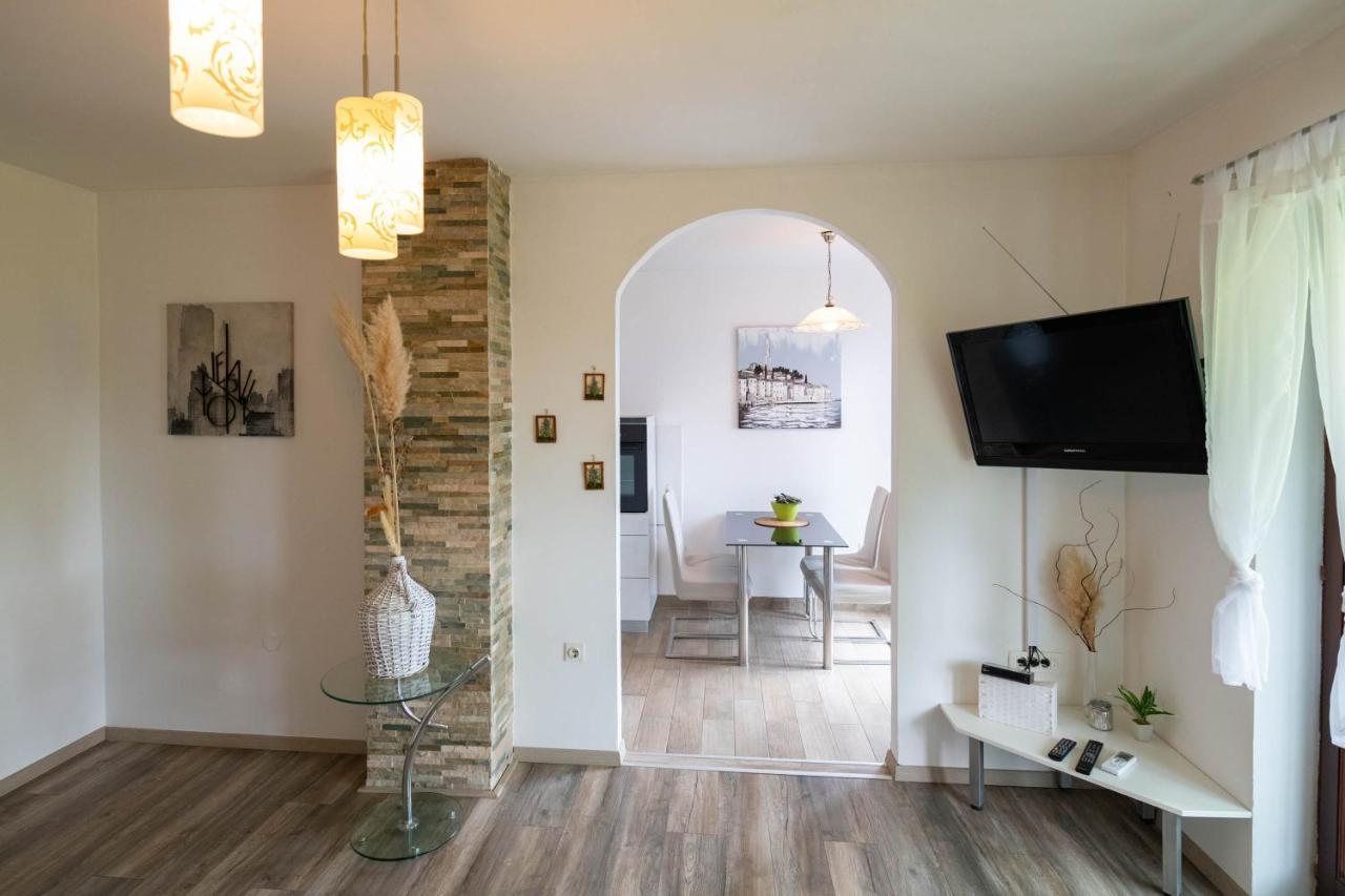Apartman Doris Lovran Extérieur photo